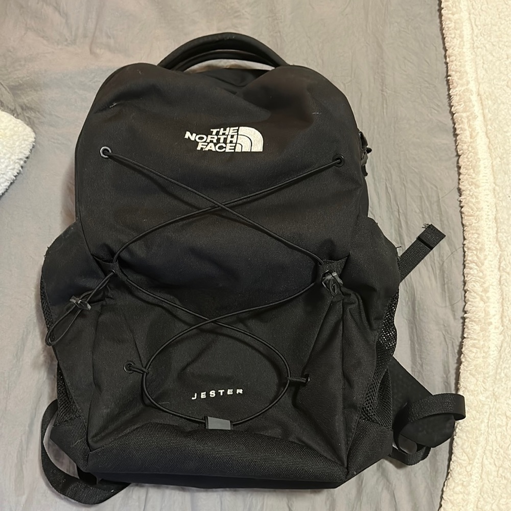 NORTH FACE JESTER BACKPACK